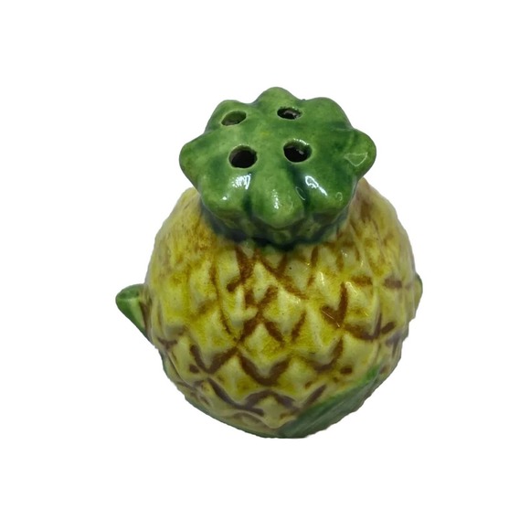 VTG Mini Pineapple Salt /Pepper Shaker Set Japan Hawaii Yellow With Green Leaves - Picture 11 of 15